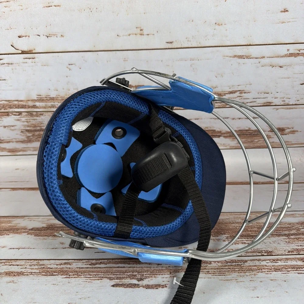 SG Cricket Helmet Lightweight & Protective Adult Size Small Used